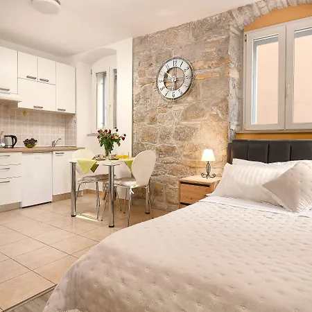 公寓 Sun Giardino 斯普利特